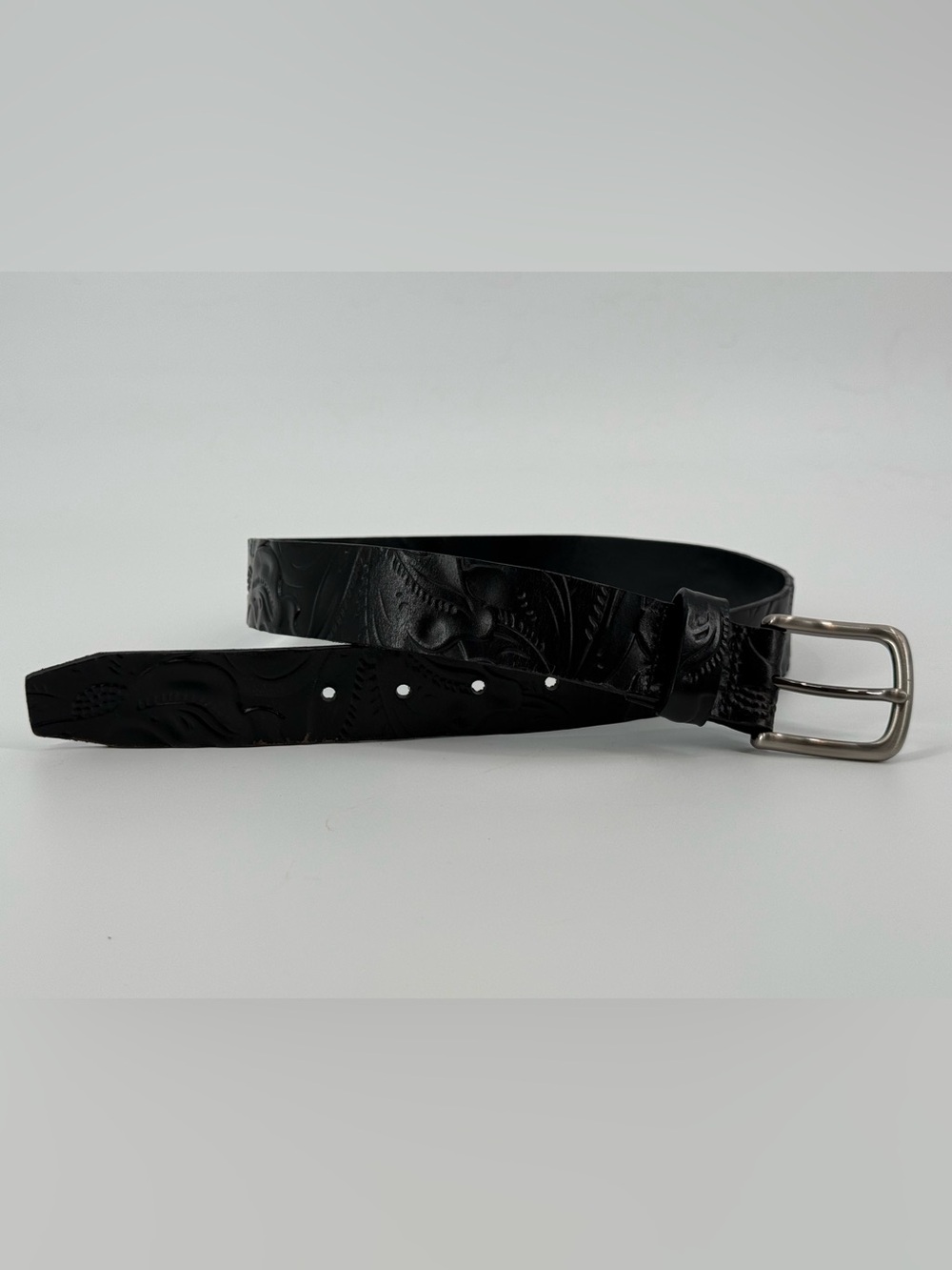 Patricia Nash Black Tooled Leather Belt S/M - Picture 2 of 9